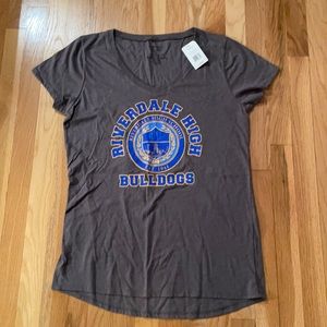 NWT Womens 2XL Riverdale High Bulldogs VNeck Tee
